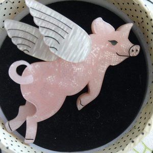 Pigs Can Fly Erstwilder Brooch